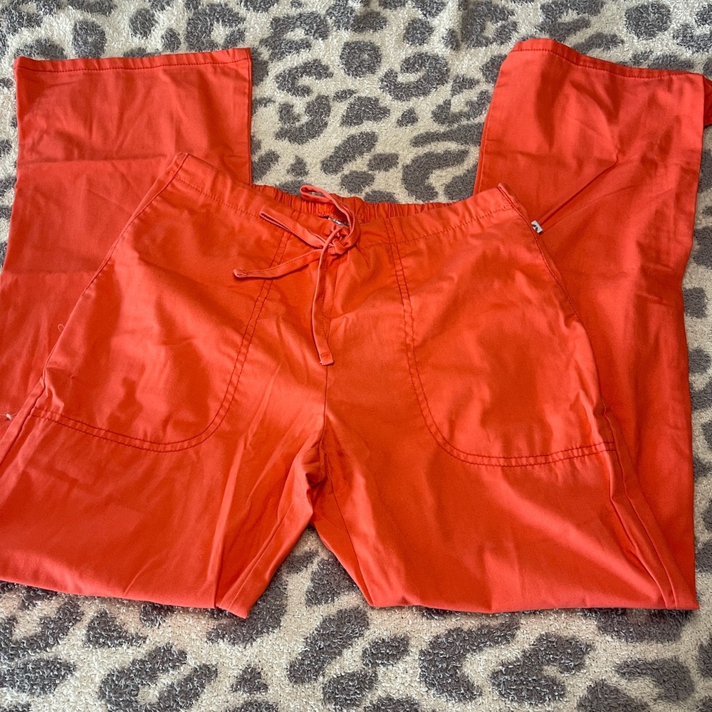 SCRUB PANTS